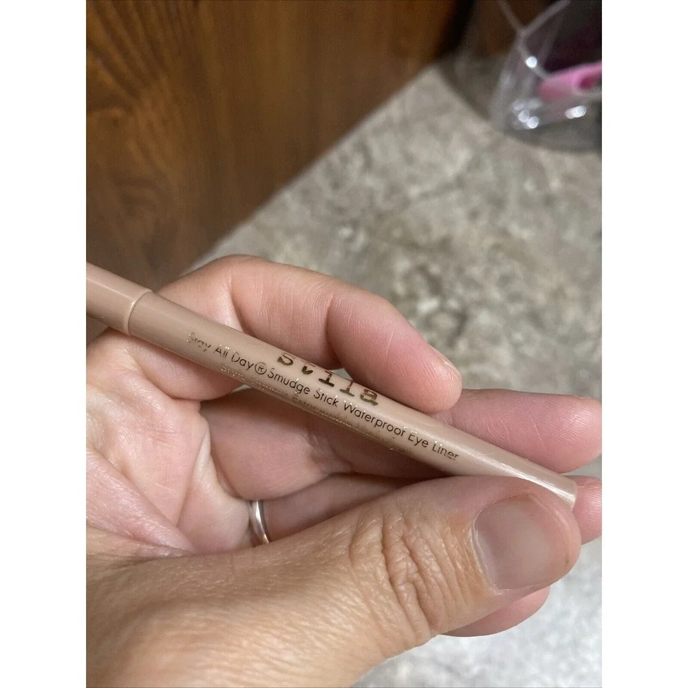 Stila Stay All Day Waterproof Smudge Stick Eyeliner Size 0.01‎ oz Abalone